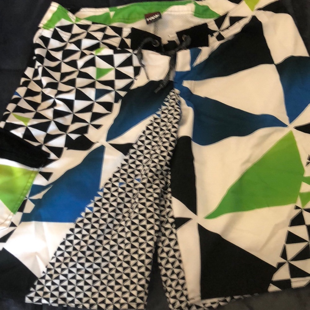 Men’s board shorts